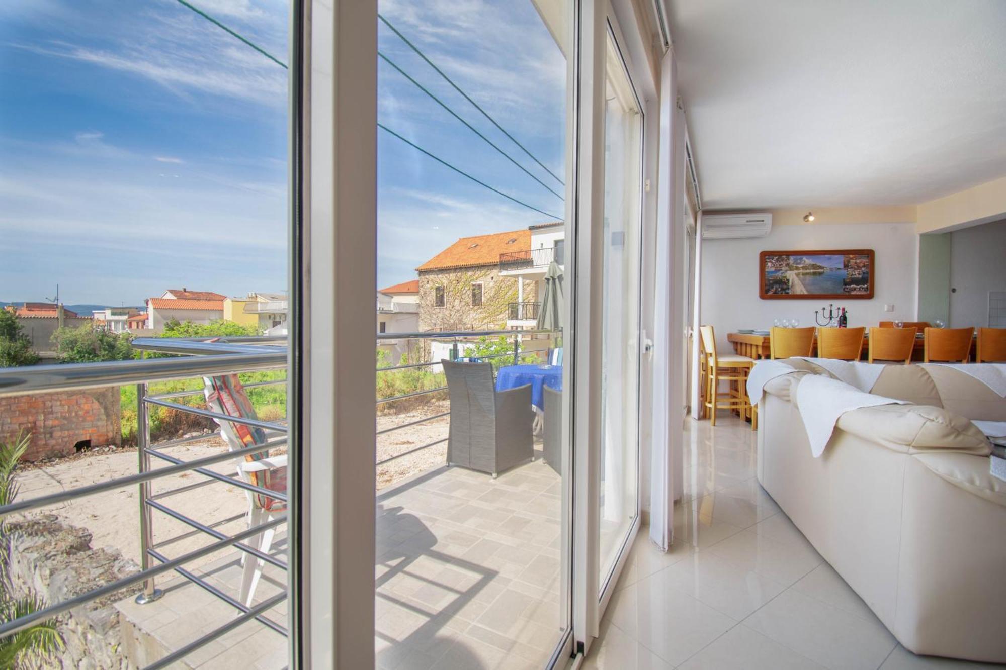 Apartment Kristina Dujmovic Baška Voda Oda fotoğraf